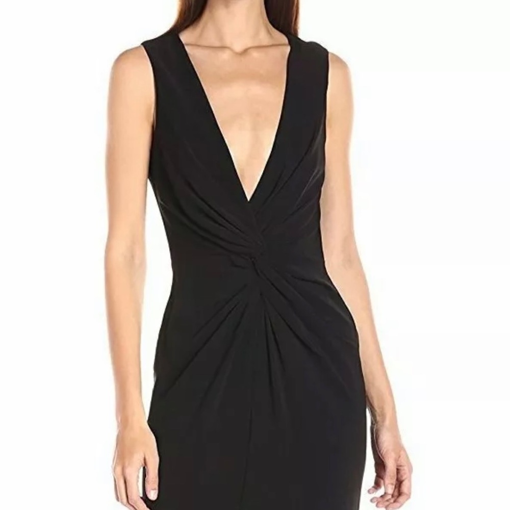 NWT Badgley Mischka Collection, Twist Front Gown